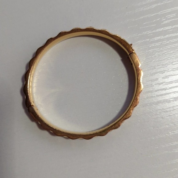 KATE spade Gold Tone Bracelet Push Close Clasp Rhinestone Cushion Design - Picture 3 of 9